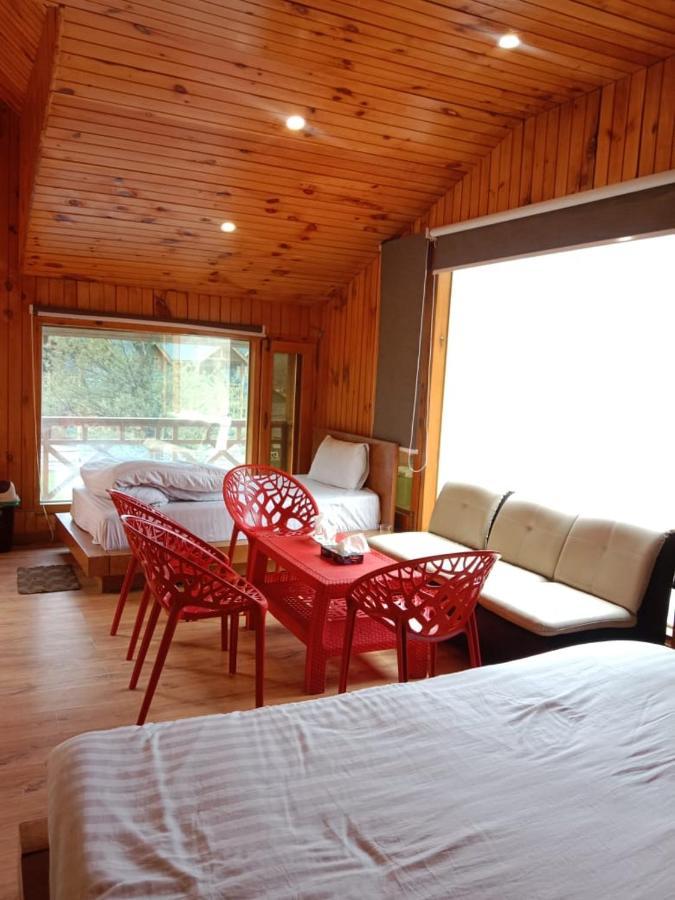 Swiss Wood Cottages Наран Экстерьер фото