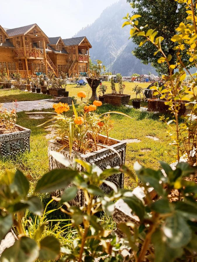 Swiss Wood Cottages Наран Экстерьер фото